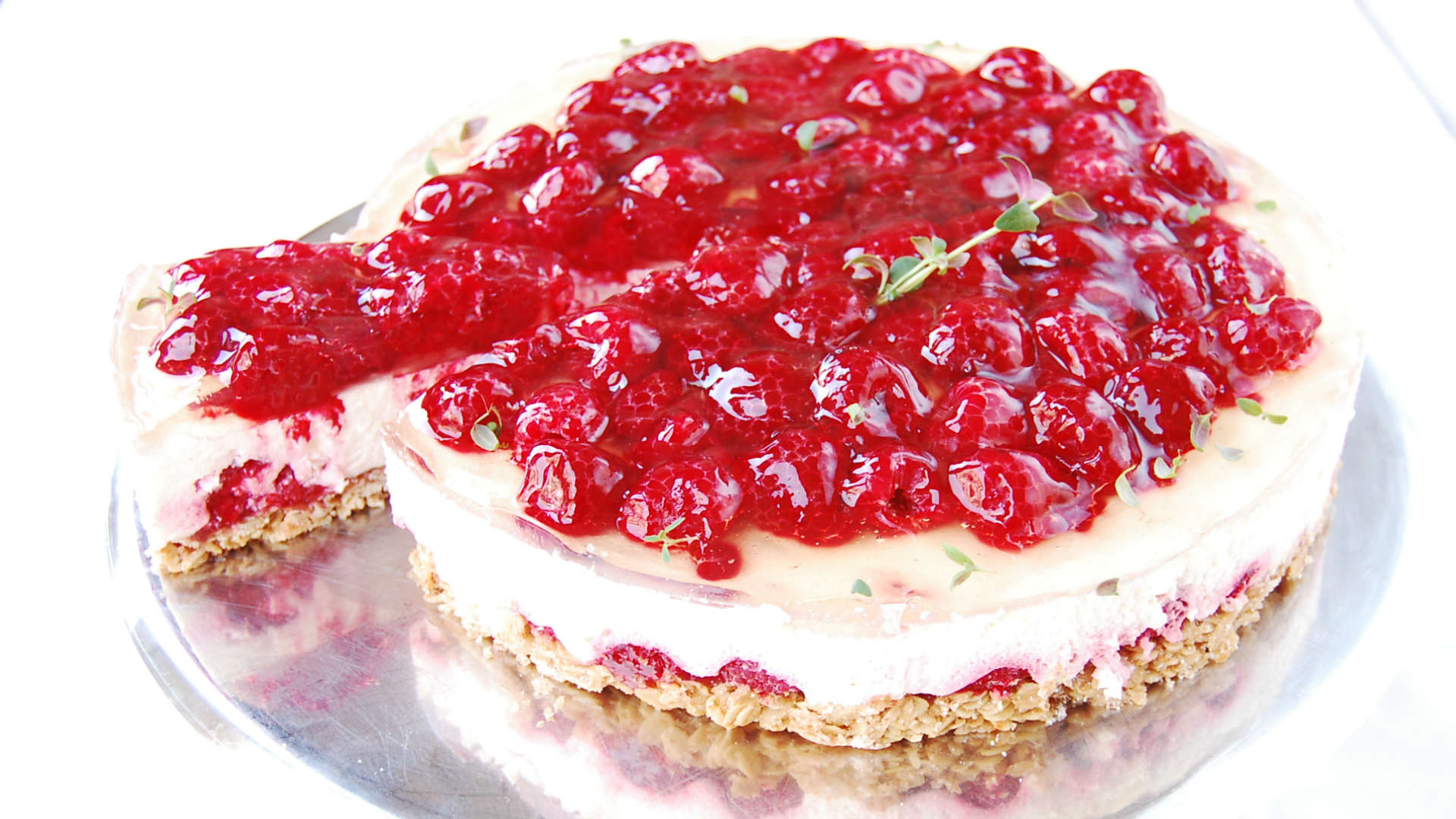 Cottage Cheese Cake With Raspberries 1 7 Kg Cafe Boulevard