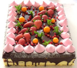 Toorjuustu-maasika tort | Erikaunistusega tordid | Cafe Boulevard