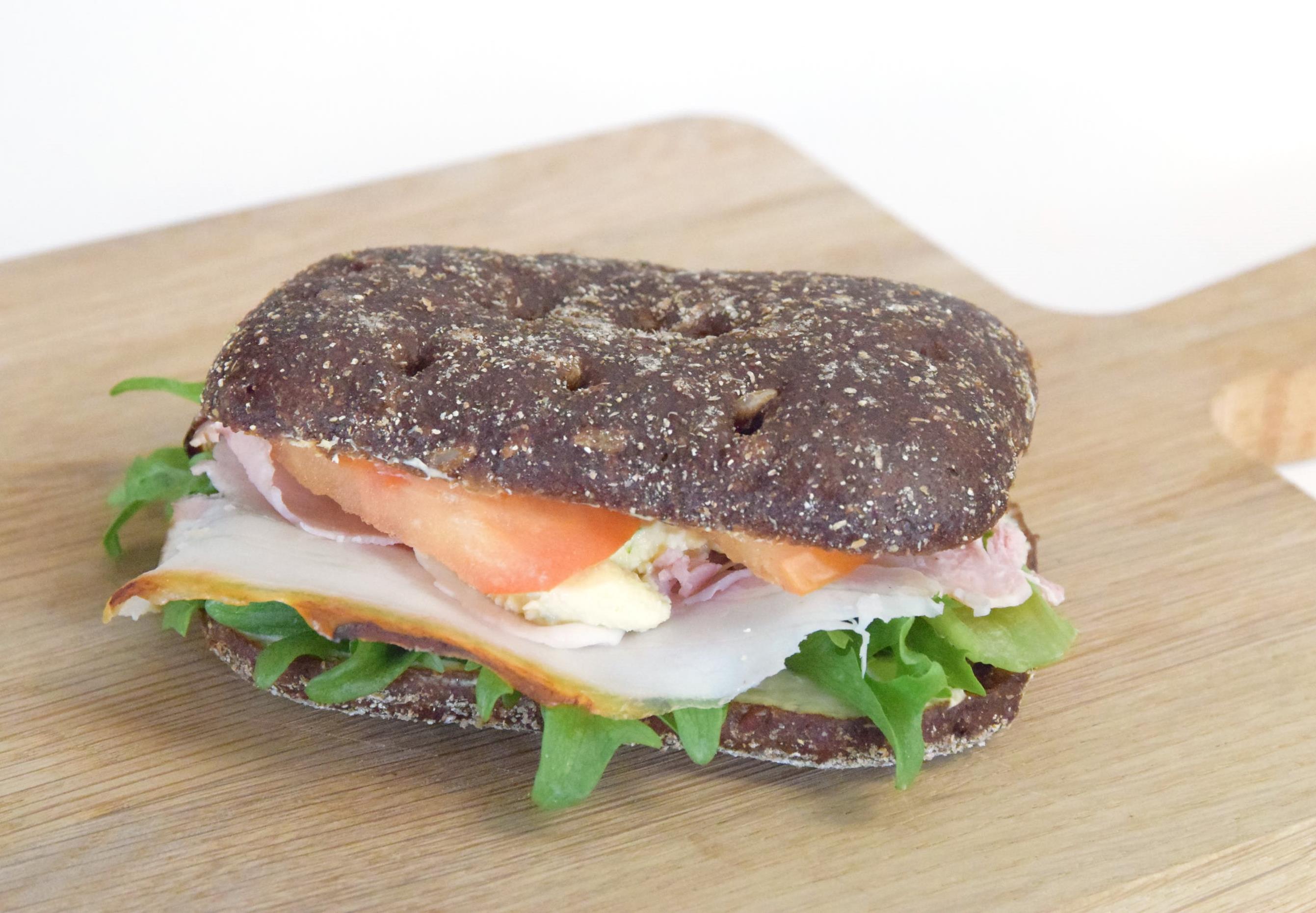 Калорийность бутерброда с черным хлебом