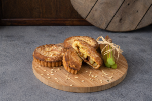 Rhubarb tart with crispy almond crust