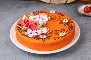 Kohupiima-martsipanitort